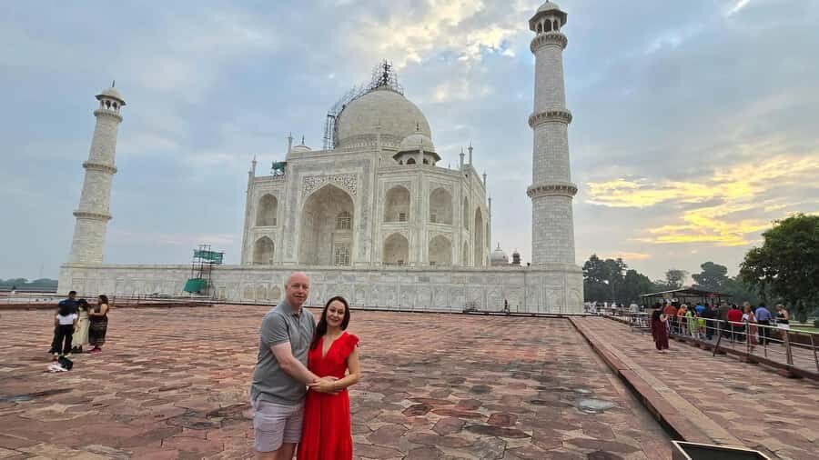 Jaipur: Same Day Taj Mahal Trip from Jaipur With 5* Lunch - The Itinerary Breakdown: What to Expect