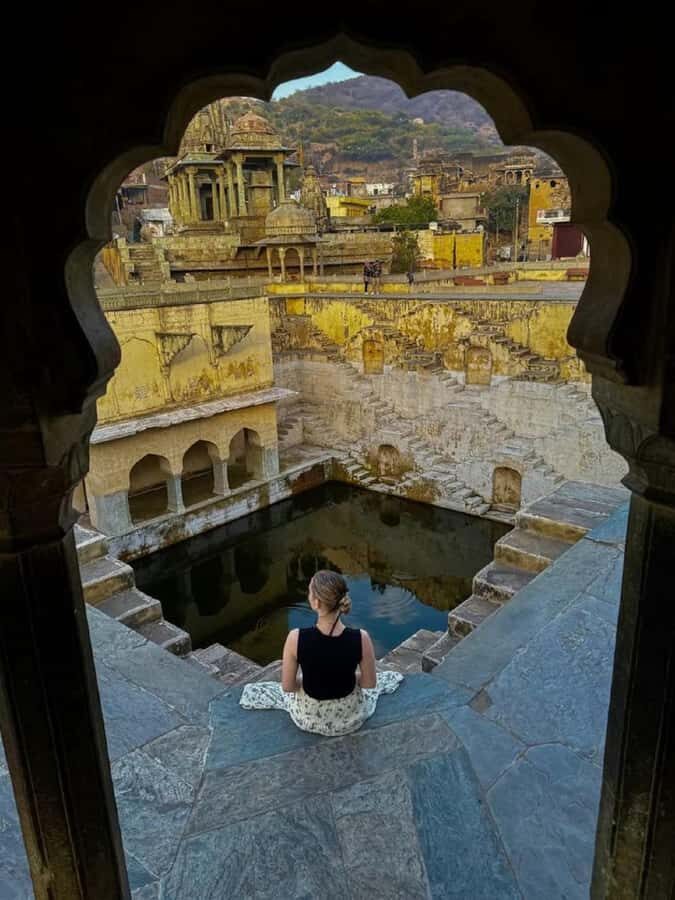 Jaipur: Stepwell, Amber, Jaigarh, Nahargarh Forts & by Jeep - Practical Details and Tips