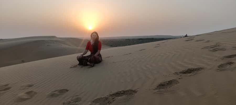 Jaisalmer: Nomadic Overnight Thar Desert & Camel Safari - Entering the Dunes: The Camel Safari Begins