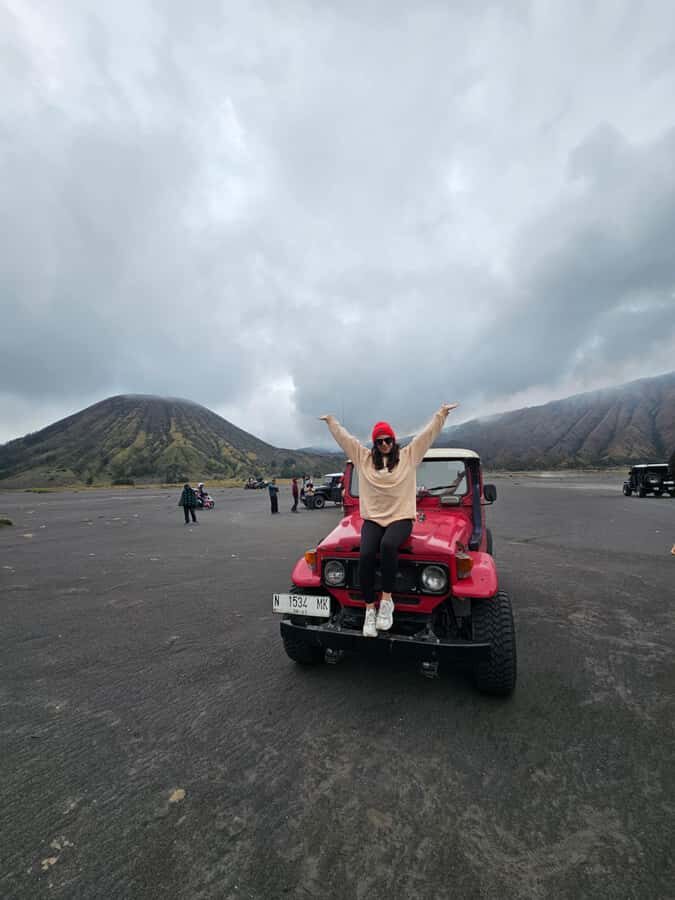 "Java Highlights: Yogyakarta to Bromo & Ijen Volcanoes" - Transportation & Logistics