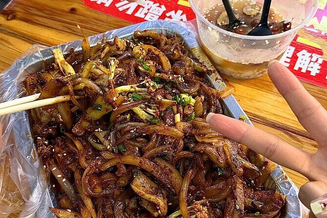 Jianshe Road Snack Stroll the Authentic Chengdu Street Food - The DIY Chili Oil Workshop