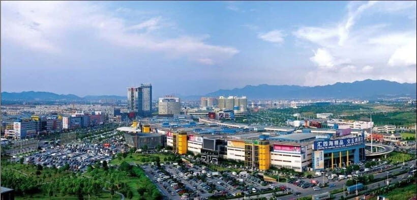 Jinhua: Yiwu International Trade Market Private Guided Tour - Exploring the World’s Largest Commodity Market with a Local Guide