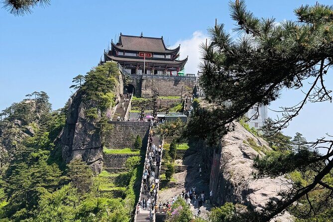 Jiuhua Mountain Ksitigarbha Bodhisattva Temple Day Tour - Discovering Jiuhua Mountain: A Spiritual Journey