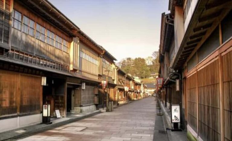Kanazawa: Higashi Chaya District Guided Walking Tour - Practical Details and Value