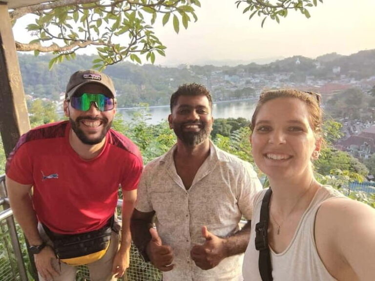 Kandy City Private Guide Tour by Tuk Tuk - Who Is This Tour Best For?