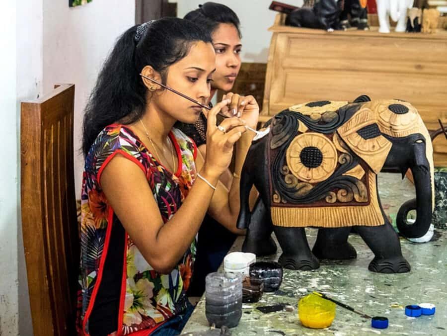 Kandy City Tour with Ambuluwawa Day Tour - Why This Tour Stands Out