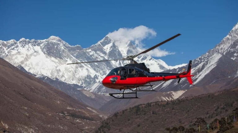 Kathmandu: 5-Day Everest Luxury Trek with Helicopter Ride - What’s Included and What to Consider