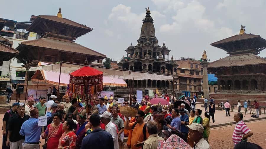 Kathmandu: 5 UNESCO Heritage Sites Group Tour with Lunch . - Why this Tour Offers Great Value