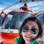 Kathmandu: Everest Base Camp Helicopter Tour with Breakfast - What Makes This Tour Stand Out