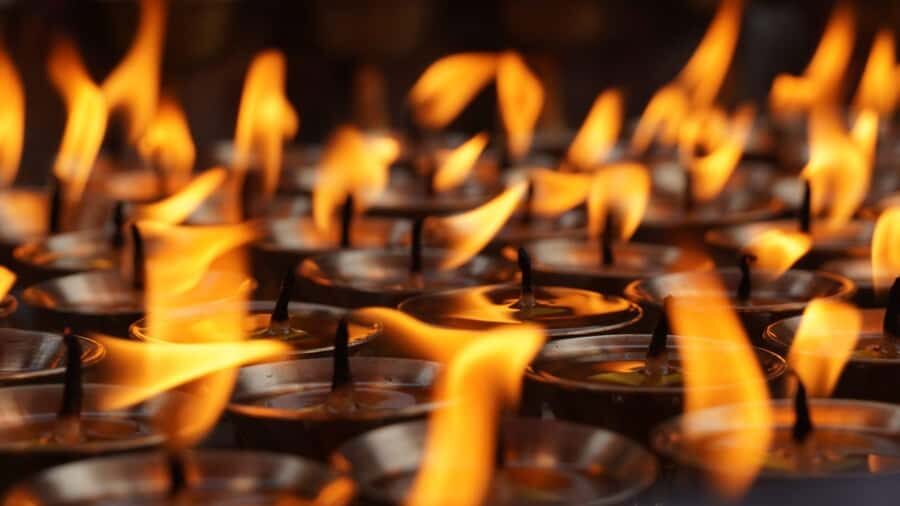 Kathmandu: Everest Flight, Village Walk, and Lunch - Why This Tour Offers Great Value