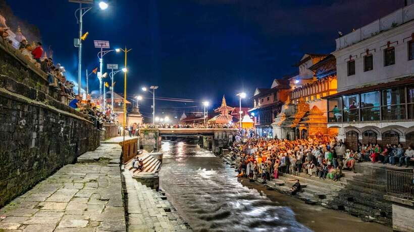 Kathmandu: Pashupatinath Temple Evening Aarati Tour - What Is the Pashupatinath Temple Evening Aarati Tour?  