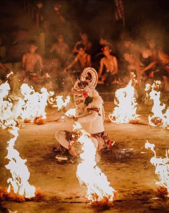 Kecak Fire Dance: Sacred Cliff Experience & Exclusive Beach - The Itinerary in Detail