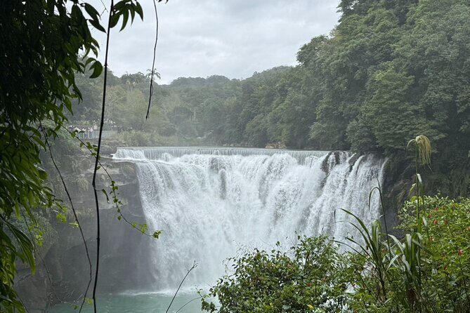 Keelung Shore Excursion: Yehliu, Jiufen and Shifen - Who Is This Tour Best For?  