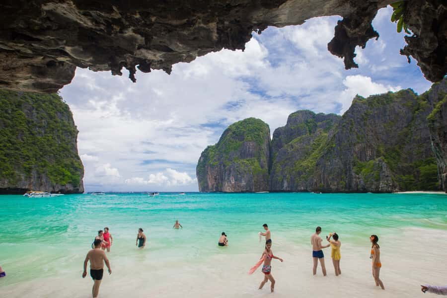 Khaolak: Phi Phi Island & Maya Bay with German Guide & Lunch - Transportation, Group Size, and Pricing