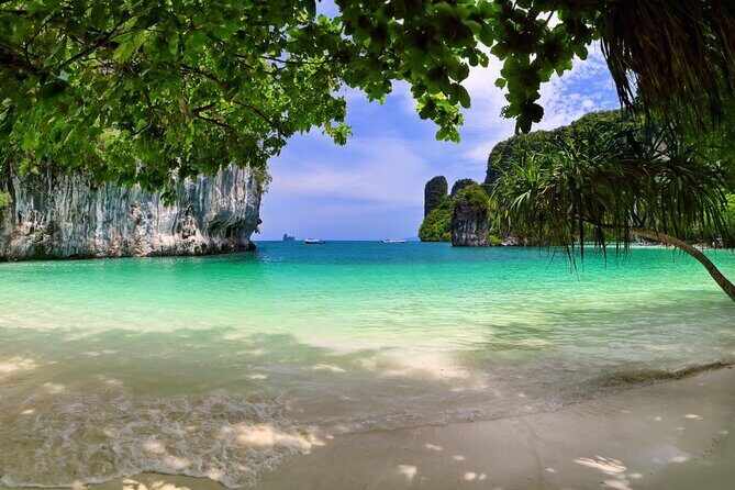 Koh Hong Early Bird & 4 Islands Day Tour by Speedboat From Krabi - Itinerary Breakdown: What You’ll See and Do