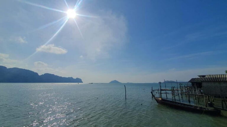 Koh Lanta Cultural Tuk-Tuk Tour: Old Town, Batik & Mangroves - Authenticity and Value  