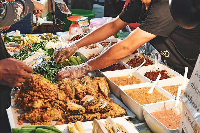 Koh Samui Local Market Hin Ta Hin Yai and Beach Dinner - The Experience of the Tour: Deep Dive