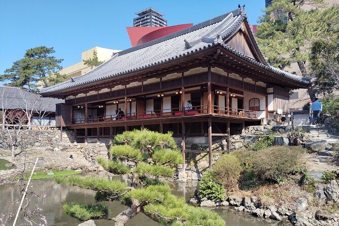 Kokura Castle and Garden Guided Tour in Kitakyushu - Authentic Experiences and Insights from Reviews
