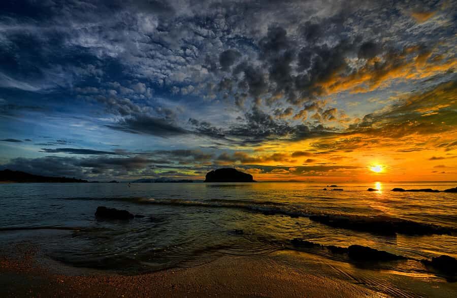 Krabi: Bioluminescent Plankton, 7 Islands sunset Tour & BBQ - Who Is This Tour Best For?