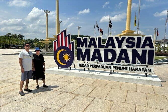 Kuala Lumpur, Batu Caves & Putrajaya Full-Day City Tour - The Real Experience: What Reviewers Say