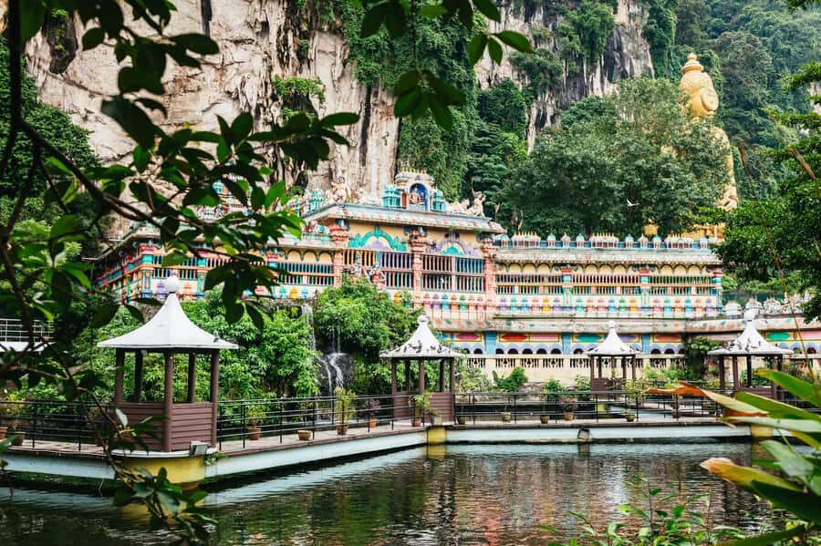 Kuala Lumpur: Batu Caves Sunset Tour with Banana Leaf Dinner - An In-Depth Look at the Batu Caves Sunset Tour