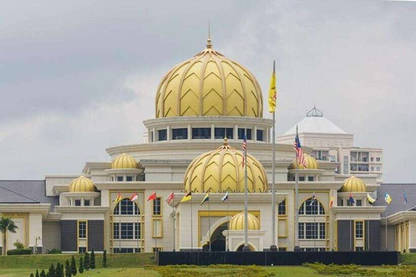 Kuala Lumpur: Full-Day Private City Highlights Tour - Authentic Experiences and Tips from Reviewers