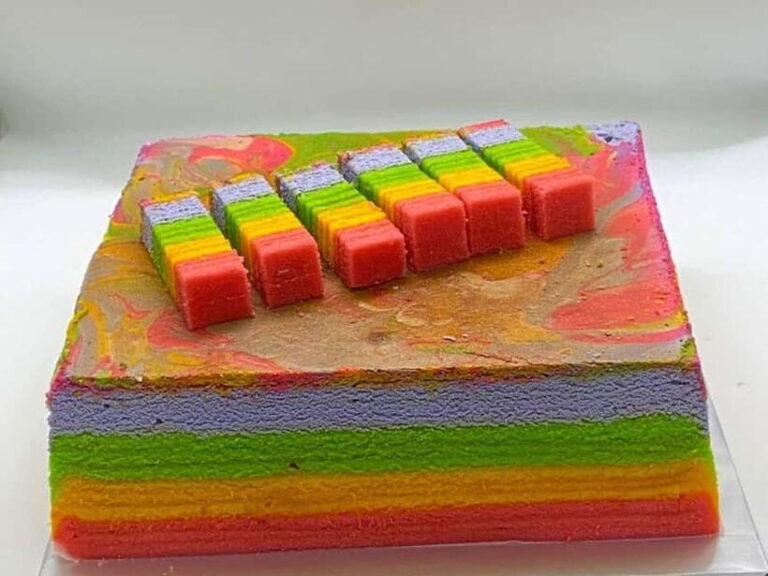 Kuching: Foodie Experience Guided Tour with 5 Tastings - Who Should Consider This Tour?