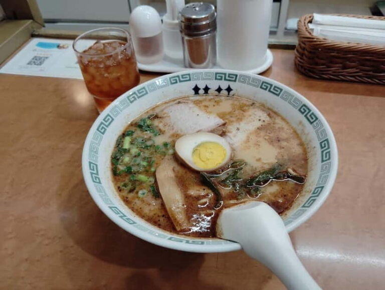 Kumamoto : Tonkotsu Ramen Guided Tour with 2 Bowls of Ramen - Deep Dive into the Kumamoto Ramen Tour