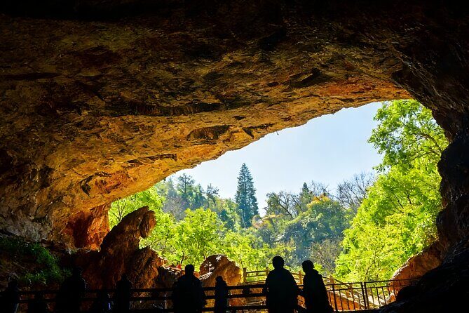 Kunming Private Day Tour to Jiuxiang Cave with Boat Ride - Why Choose This Tour?