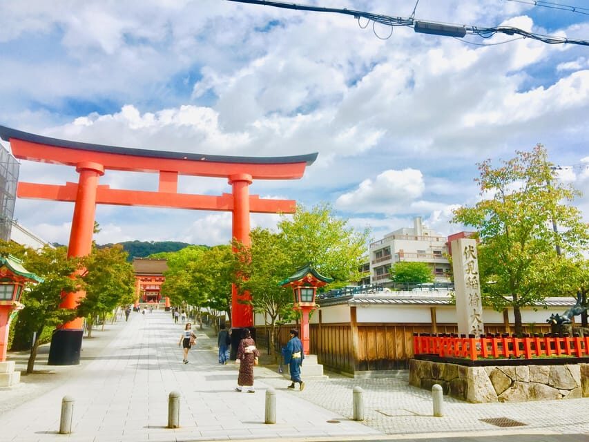 Kyoto: Fushimi Inari Shrine and Mount Inari Guided Tour - In-Depth Breakdown of the Tour
