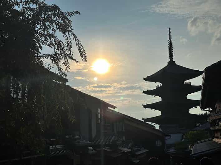 Kyoto: Gion & Geisha district evening tour - Practical Details: What Travelers Need to Know