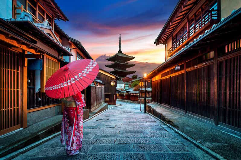 Kyoto: Gion Night Walking Tour with Local Guide - Practical Details and What to Expect
