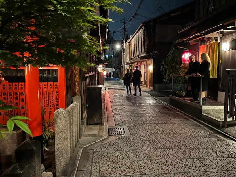 Kyoto: Gion Walking Tour - Group Size, Duration, and Practicalities