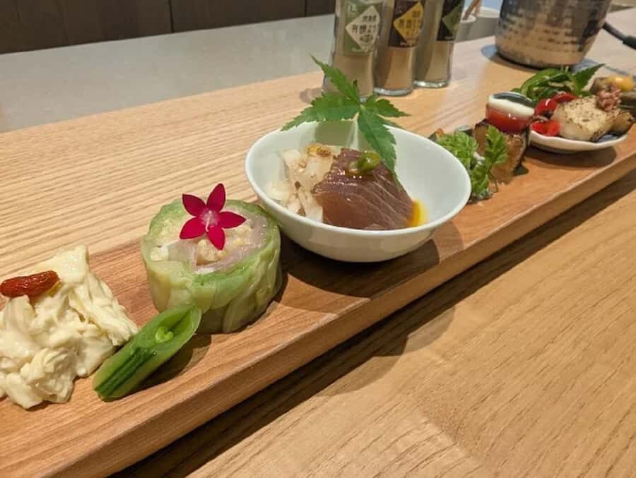 Kyoto: Hidden Spirits of Dawn Guided Tour with Tea Ceremony - The Practical Side: Details and Tips