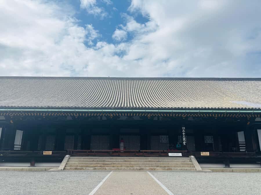 Kyoto: Morning Walking Tour at Sanjusangen-d Temple - What to Expect During the Tour