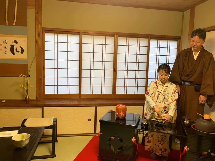 Kyoto Ninenzaka: Tea Ceremony in Old Townhouse with Chairs - Experience Overview and Itinerary