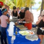 La Romana: Saona Island Boat Tour with Lunch - Lunch: Tasting Dominican Flavors