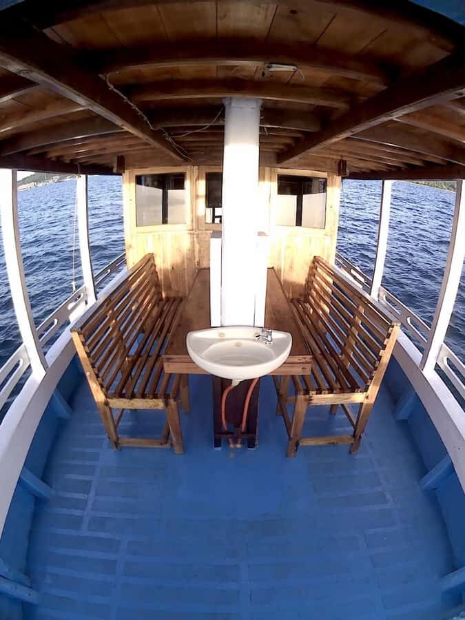 Labuan Bajo: Komodo 2D1N on Qifadjah Overnight Calm Sailing - The Value of a Calm Sea Night