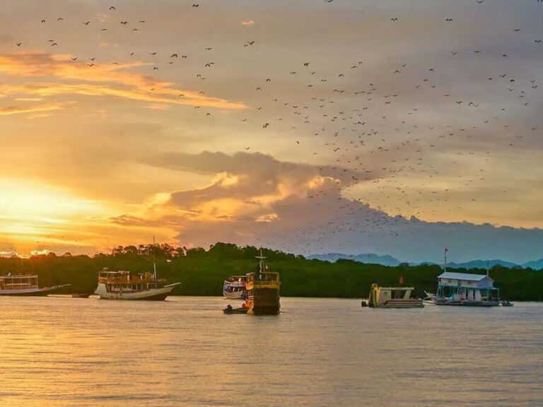 Labuan Bajo: Sunset Panorama, National Park - What Travelers Can Expect