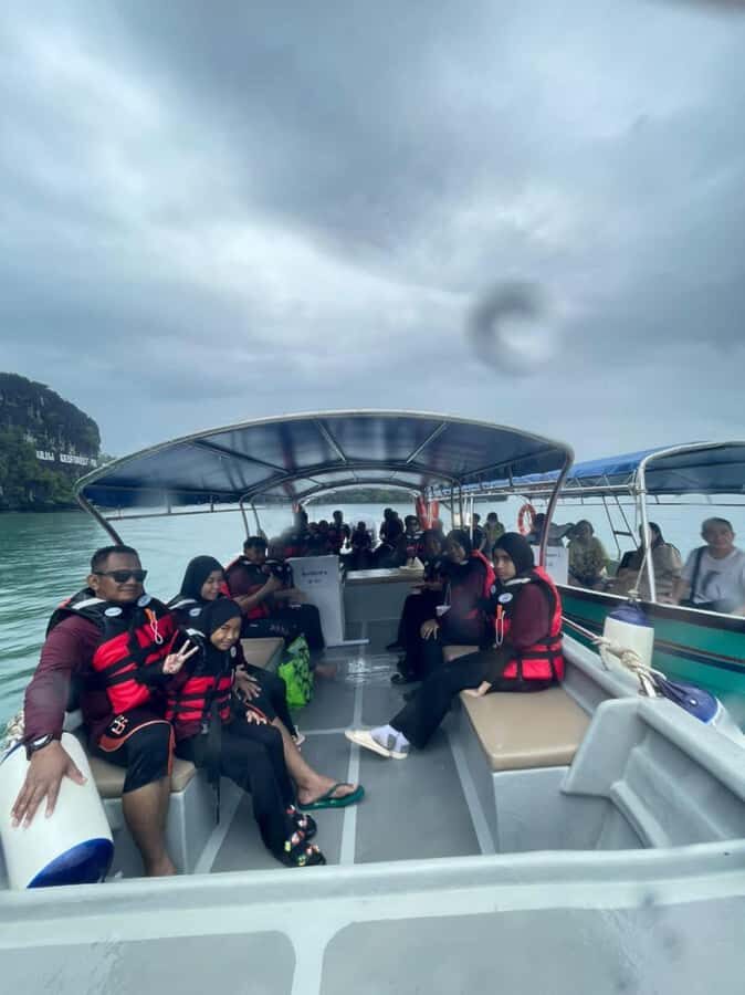 Langkawi: Mangrove Sharing Boat include Lunch & Beach - The Value of This Tour