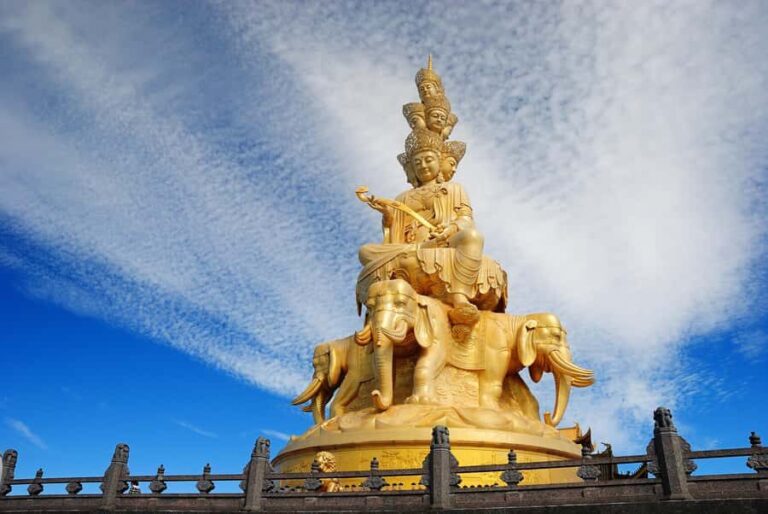 Leshan: Mount Emei Ticket - Who Will Love This Tour?