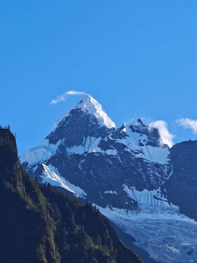 Lijiang: Yubeng + Tiger Leaping Gorge 6-Day Private Tour - Discovering Shangri-La: A Cultural and Natural Marvel  