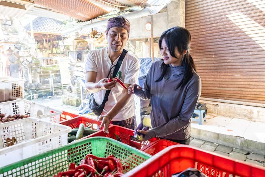 Live Like a Local: Ubud Market, Cooking & Water Temple Tour - What To Expect from This Tour