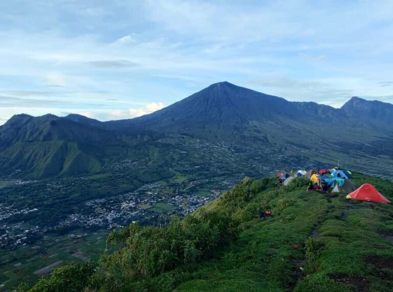 Lombok: 2-Day Sembalun Pergasingan Hill Trek & Waterfalls - The Itinerary Breakdown