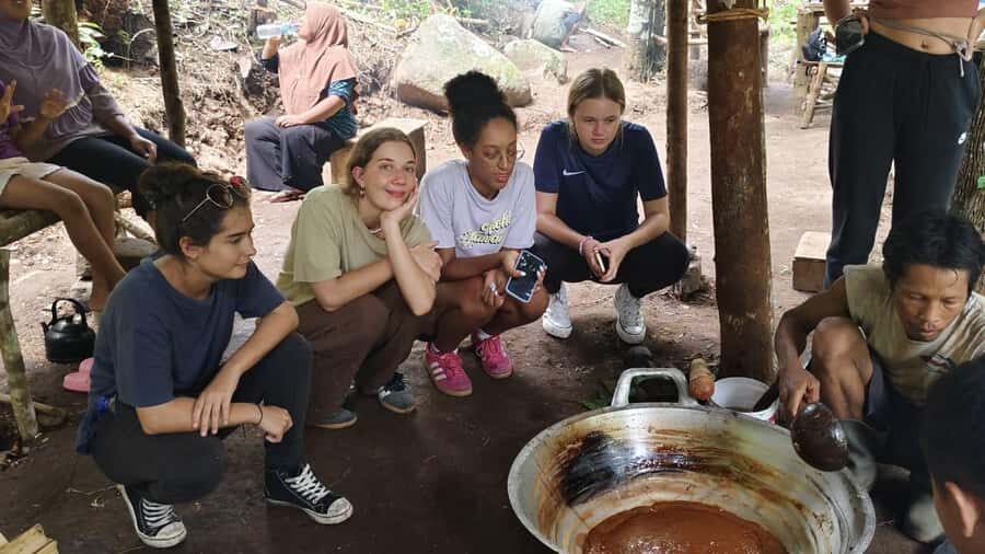 Lombok: Jungle Hike, Food Foraging, and Cooking Class - Practical Details and Considerations