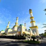 Lombok: Mataram City, Pusuk Monkey Forest & Beach Tour - Transportation, Timing, and Group Experience