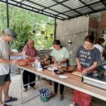 Lombok: Pottery, Coconut Oil, and Cooking Class - Traditional Coconut Oil Production
