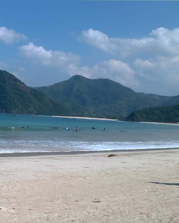Lombok: Southern Beach, Traditional Village, Handcraft Tour - Practical Details: What to Expect and Tips