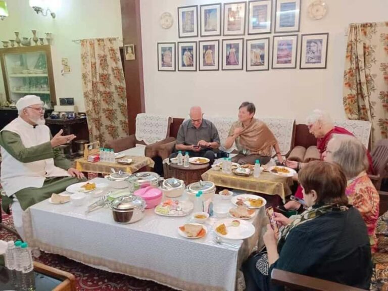 Lucknow: Nawab's Ancestral Home Visit with Traditional Meal - The Itinerary: A Deep Dive into Lucknow’s Heritage