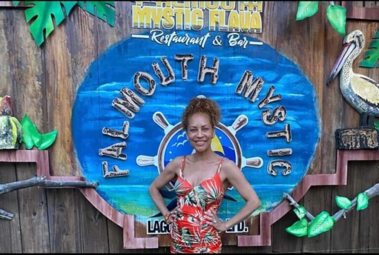 Luminous Lagoon Glistening Waters Tour - What Is the Luminous Lagoon Glistening Waters Tour?